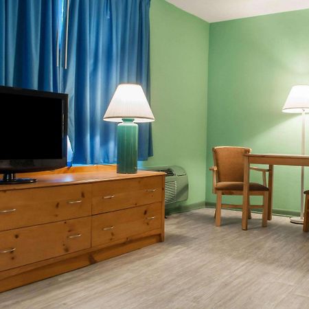 Econo Lodge Buffalo South Blasdell Exterior foto